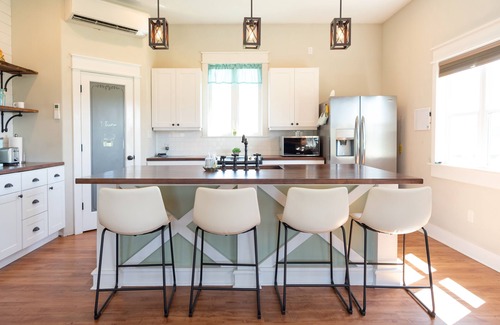 Goshen Casa | Charming Country Farmhouse on 11 acres