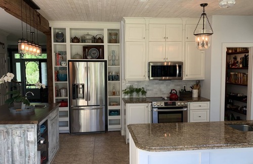 Cedarville Casa | Charming Country home across the road from Lake Memphremagog