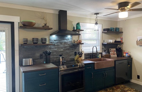 Lumpkin Casa | Charming Country Home near Providence Canyon