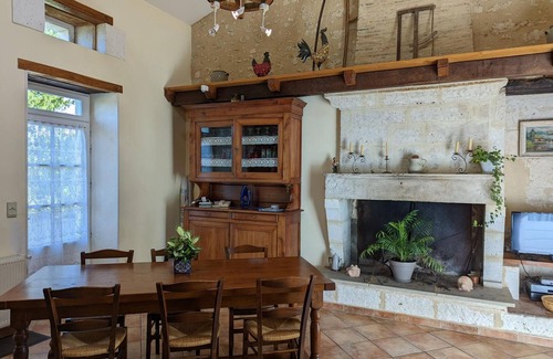 Bellon Cabaña | Casa independiente con jardín privado, terraza, chimenea y WiFi en tranquilo entorno rural
