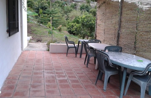 Nerja Casa | Encantadora casa de campo con jardín privado