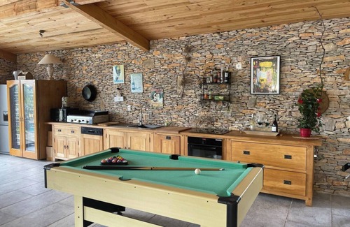 Quartier des Espesses Casa | Charming Country large home close to center with pool, quiet