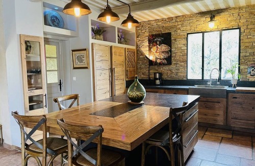 Quartier des Espesses Casa | Charming Country large home close to center with pool, quiet