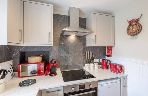 Taynuilt Apartamento | Charming country suite located at Lonan Country House & Gardens in Scotland!