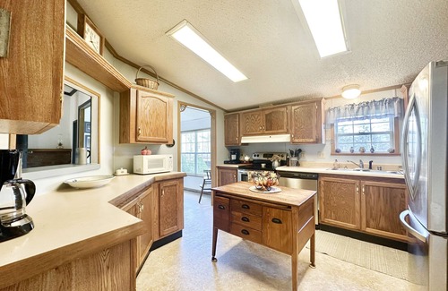 Central Bridge Casa | Charming Country Cottage