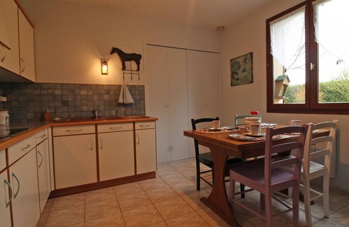 Le Merlerault Cabaña | Casa de Campo Tranquila con Jardín, WIFI y Cerca del Haras del Pin