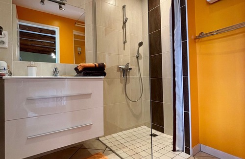 Seneujols Cama Y Desayuno | Encantadora casa rural cerca del Puy-en-Velay, ideal para explorar la naturaleza