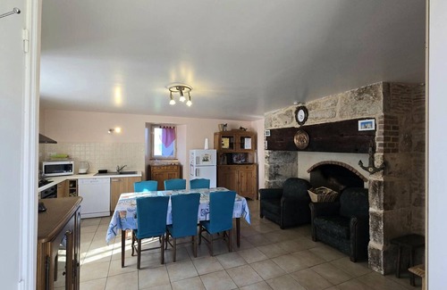 Tourtoirac Cabaña | Casa rústica con jardín, barbacoa y sala de juegos, cerca de la cueva de Tourtoirac