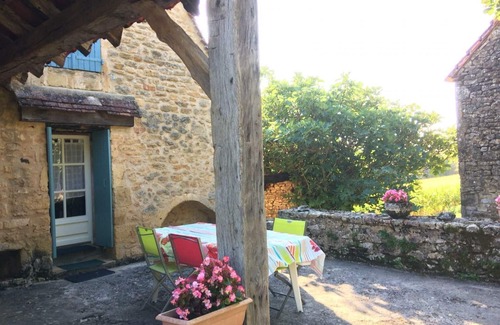 Paunat Cabaña | Casa rural cómoda con jardín y cerca de sitios históricos