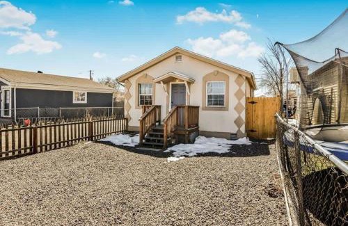Berkley Casa | Charming Cowboy Bunkhouse in Denver
