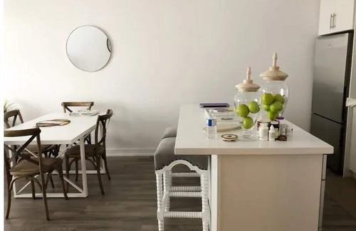 Innisfil Condominio | Charming, cozy & beautiful condo on 5 star Resort