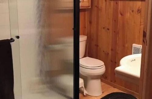 Mi-Wuk Village Cabina | Charming & Cozy Mi Wuk Cabin