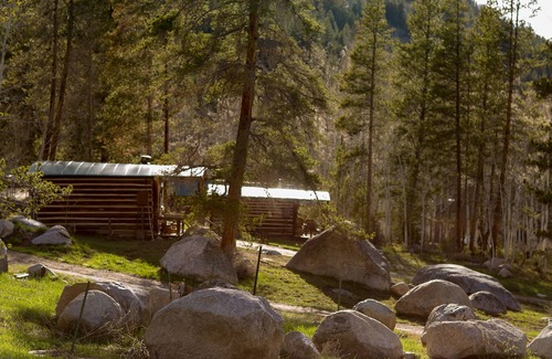 Pitkin County Cabina | Charming & Cozy Snug Cabin at Dreamy Art & Nature Retreat Center