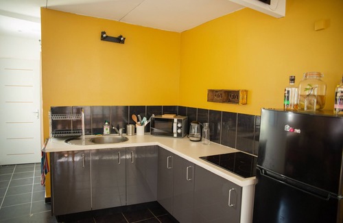 Centre-Ville Casa | Charming Creole hut in downtown Saint-Pierre