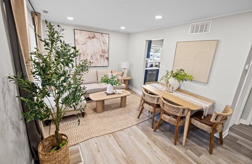 North Shore Apartamento | Charming Crystal Lake Retreat
