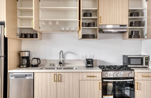 Palms Apartamento | Charming Culver City 1BR w/ Roof Lounge & Gym, nr 405, by Blueground