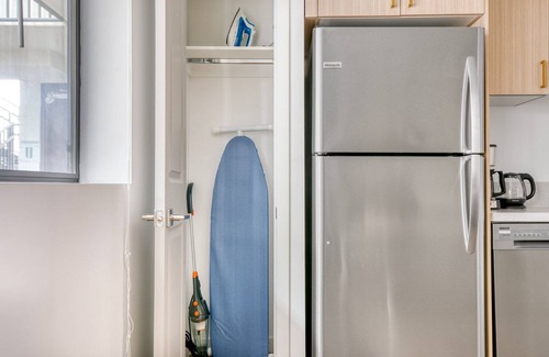 Palms Apartamento | Charming Culver City 1BR w/ Roof Lounge & Gym, nr 405, by Blueground