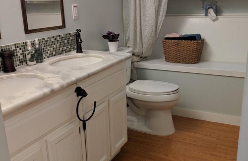 Southeastern Sacramento Apartamento | Encantador Curtis Park 1 dormitorio / 1 baño Unidad privada