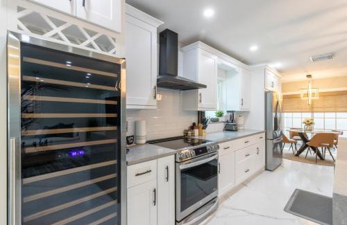 Tropic Isle Casa | Charming Delray Beach Townhouse: 3BR/3BA & More!