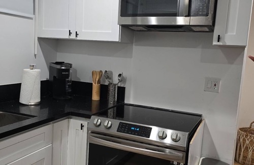 Pico-Union Apartamento | Charming detached guesthouse with WiFi and AC in delightful Los Angeles
