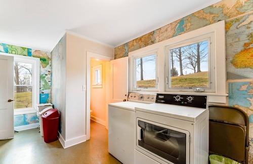 Dundee Casa | Charming dog-friendly farmhouse adjacent to winery with Seneca Lake views