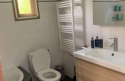 Krachtighuizen Cabina | Charming dog-friendly lodge in, Veluwe. Enjoy the nature by walking or cycling.