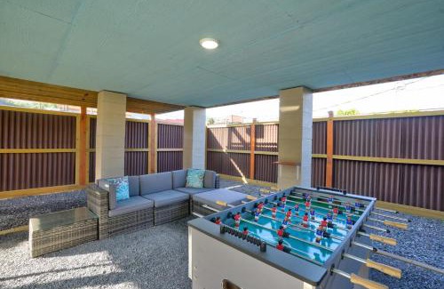 Bryson City Apartamento | Charming Downtown Bryson City SkyLoft Apt 2 - Perfect for Couples!
