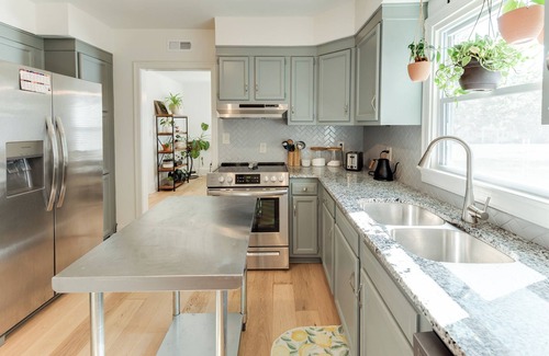 Northport Casa | Charming Downtown Retreat: Modern Comforts in the Heart of Northport