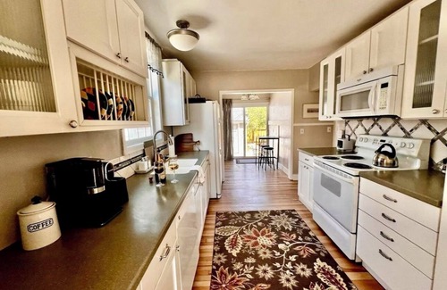 Casper Casa | Charming Downtown Retreat