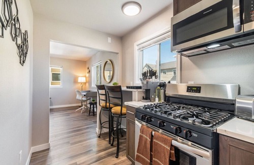 Hilltop Apartamento | Charming Downtown Studio Near Hospitals - Unit 9