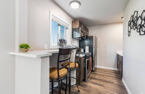 Hilltop Apartamento | Charming Downtown Studio Near Hospitals - Unit 9