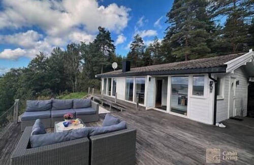 Frogn Casa | Charming Drøbak cabin: breathtaking fjord views