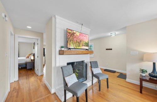 Downtown Casa | Charming DT 3-Bed Bungalow with Fenced-in Yard