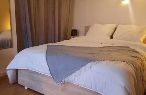 Bussy-Saint-Georges Apartamento | Charming Duplex near Disney