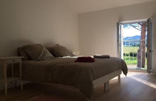 Charnay-les-Macon Casa | Encantador dúplex con terraza y vista a Solutré