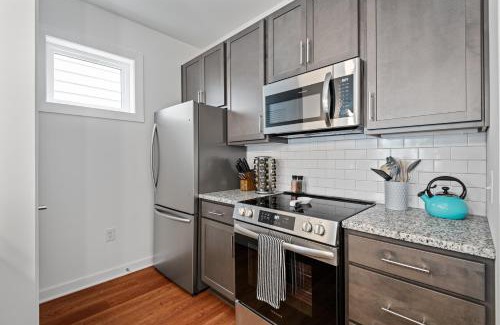 North Chesterfield Apartamento | Charming Duplex Retreat in Old Town Manchester, VA