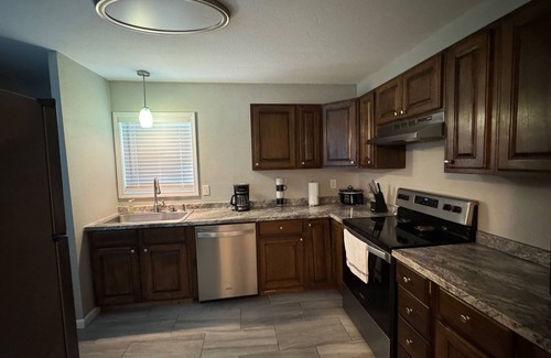 Del Mar Apartamento | Charming duplex - convenient, comfortable, Close to It All. Beach, Work & Play!