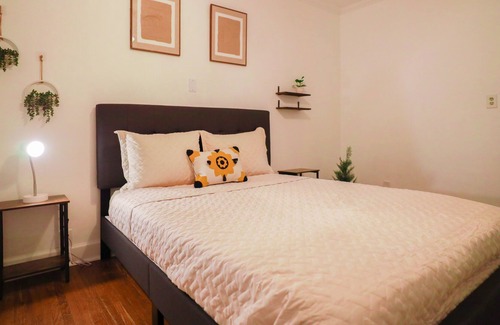 Bakersfield Cama Y Desayuno | Charming East Side Vintage Home+Near Downtown