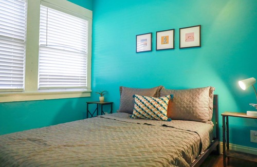 Bakersfield Cama Y Desayuno | Charming East Side Vintage Home+Near Downtown