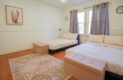 Bakersfield Cama Y Desayuno | Charming East Side Vintage Home+Near Downtown