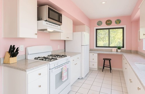 Elysian Heights Casa | Hill Top Echo Park Artist Home w/ Ocean View!
