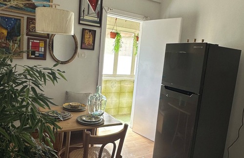 Al-'Atarin Apartamento | Charming Artistic Apartment with AC, WiFi in the heart of Alexandria Downtown