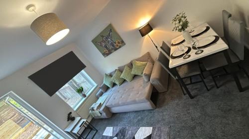 Bingham Casa | Charming Entire House By Newman Stays Short Lets & Serviced Accommodation Bingham With Free WiFi, Smart TV & Great Location