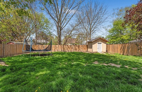 Port Weller West Casa | Charming Escape with Modern Comforts – Perfect for Relaxation or Adventure!