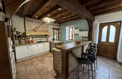 Haut-Bocage Cabaña | Casa rural con encanto: Animales, chimenea y jardín en Haut-Bocage