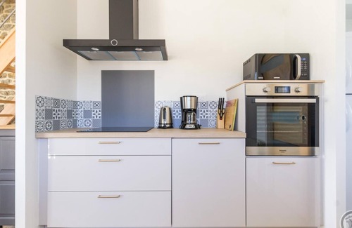 Saint-Pierre-Eglise Cabaña | Casa moderna con jardín privado cerca del puerto de Barfleur