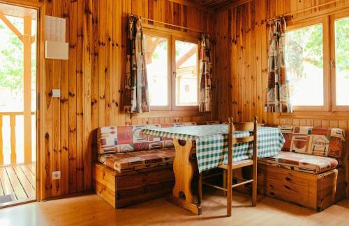 La Puebla de Roda Casa | Charming Family Bungalow