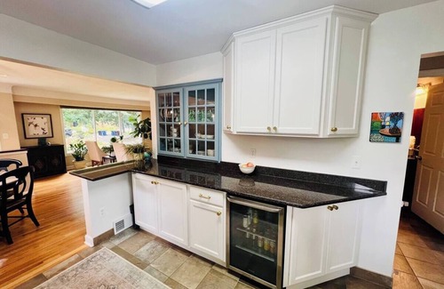 Allen Casa | Charming Family Friendly 3 Bedroom Home Near Stadium