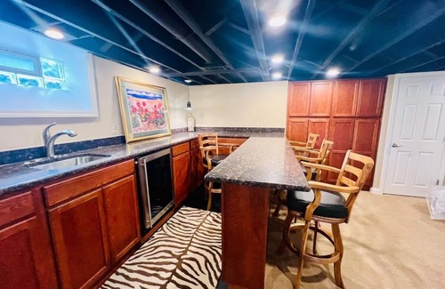 Allen Casa | Charming Family Friendly 3 Bedroom Home Near Stadium