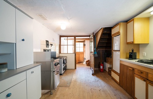 Weesen Casa | Charming Family-Friendly Holiday Home in rural Area with Scenic Mountain Views